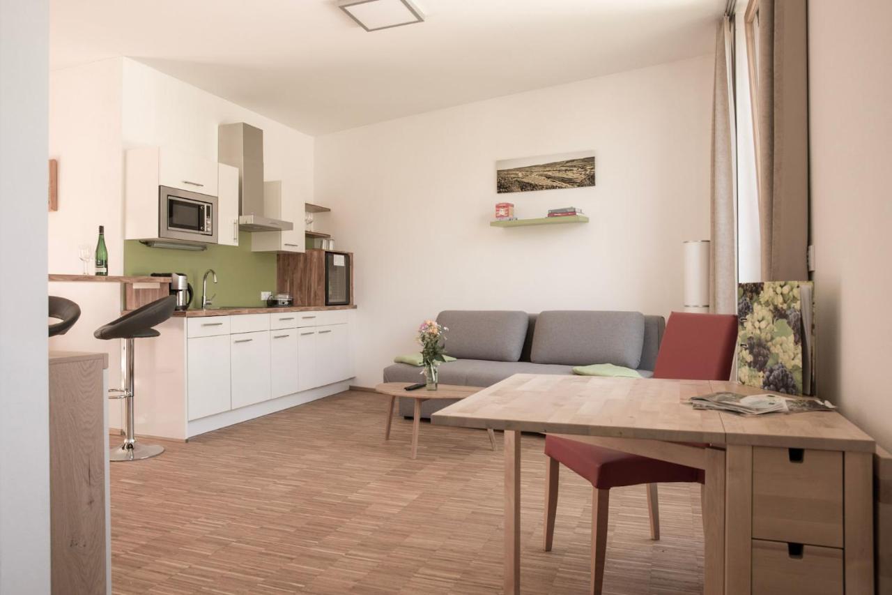 Ferienwohnung Am Weingut Eisenbock Strass  Екстер'єр фото