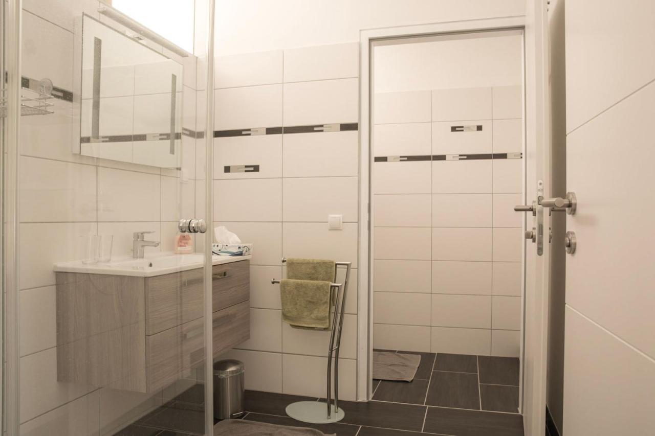 Ferienwohnung Am Weingut Eisenbock Strass  Екстер'єр фото